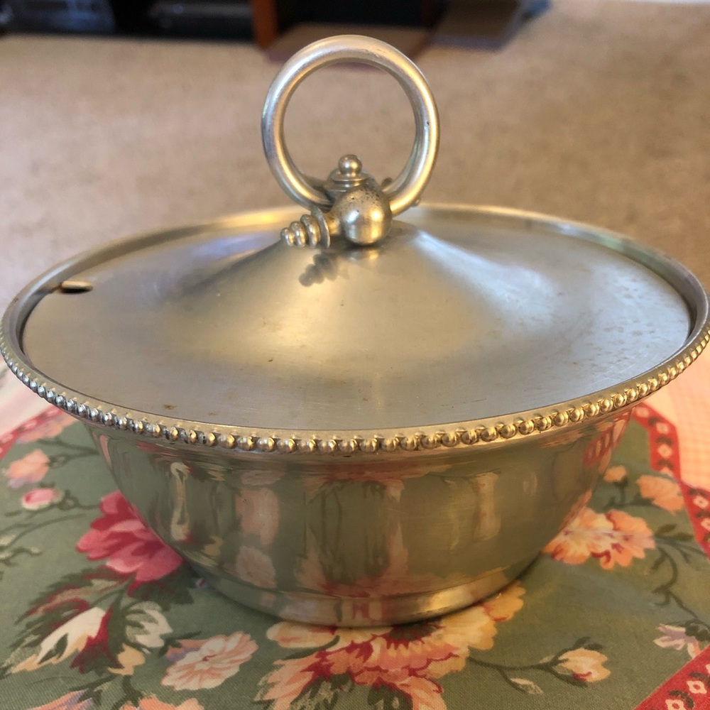 Buenilum Vintage Aluminum Serving Dish